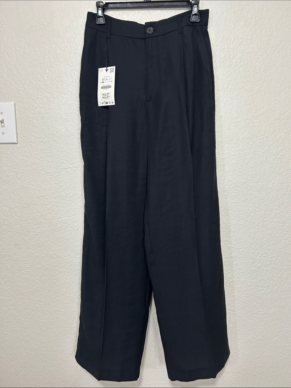 Zara Black Pleated Trousers